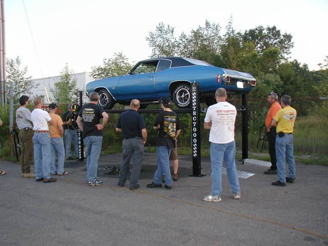 70 Chevelle SS on TEC-7000I car lift